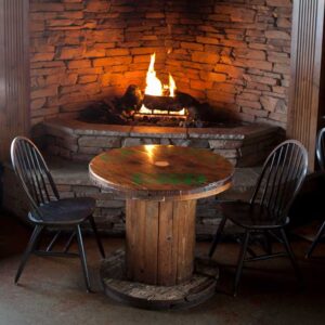 Cables Pub and Grill Greeley, Colorado restaurant and bar indoor fireplace dining area